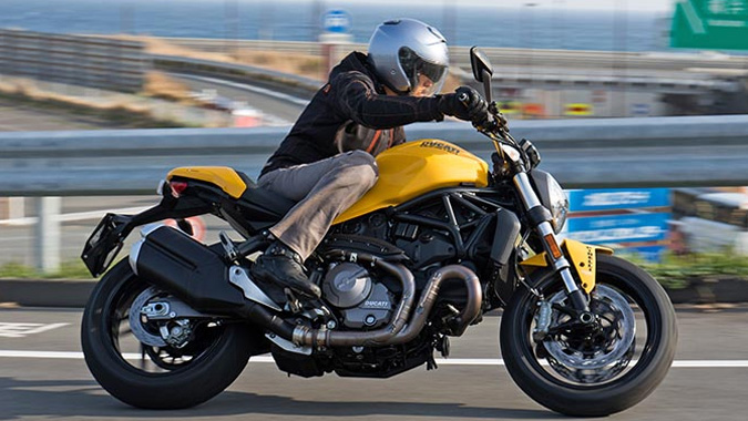 DUCATI Monster 821